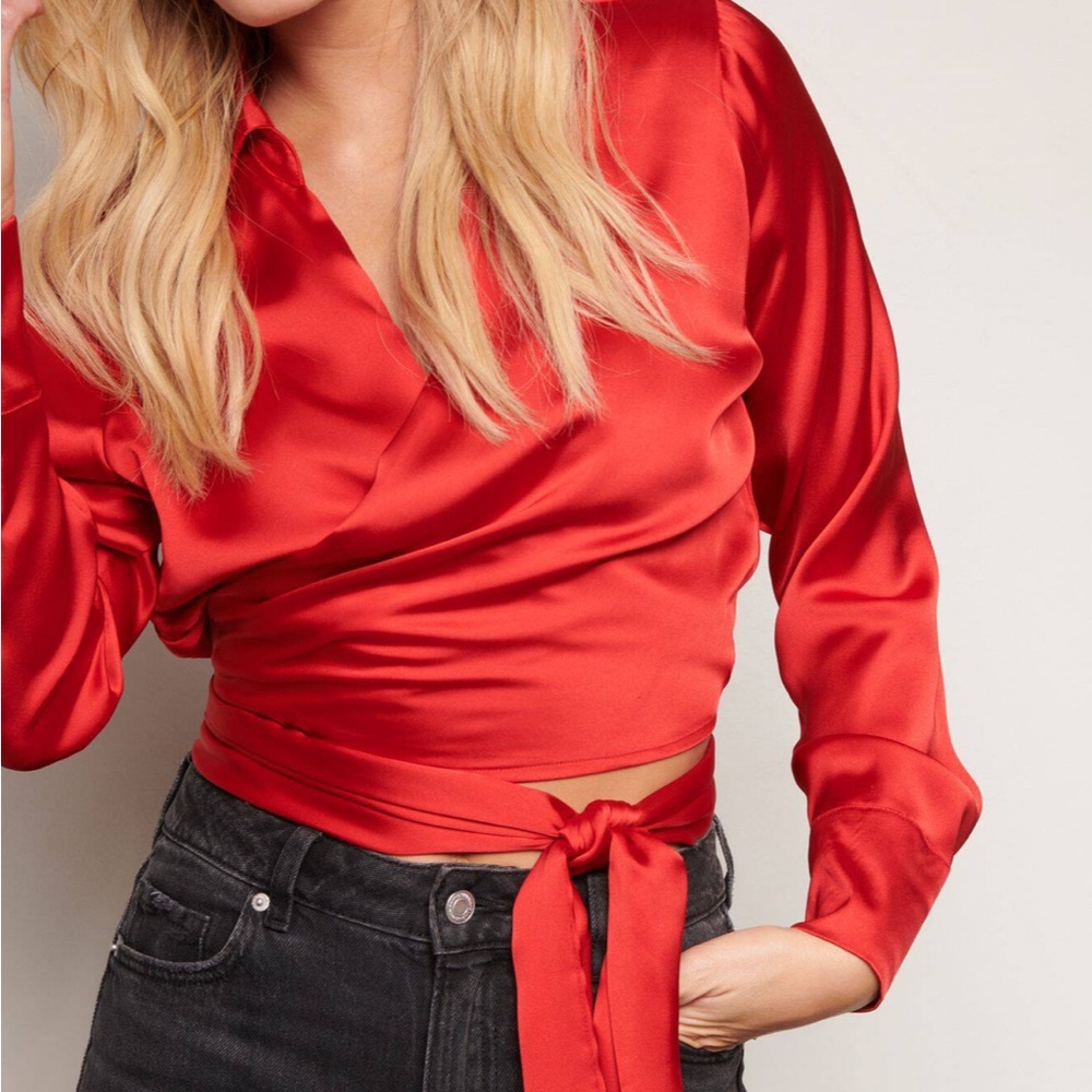 Dynamite Vibrant Red Satin Blouse - Picture 5 of 7